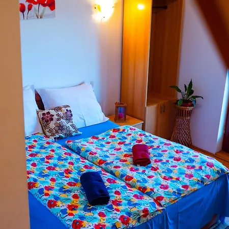 Konukevi Nevenko Kupres (Canton 10)